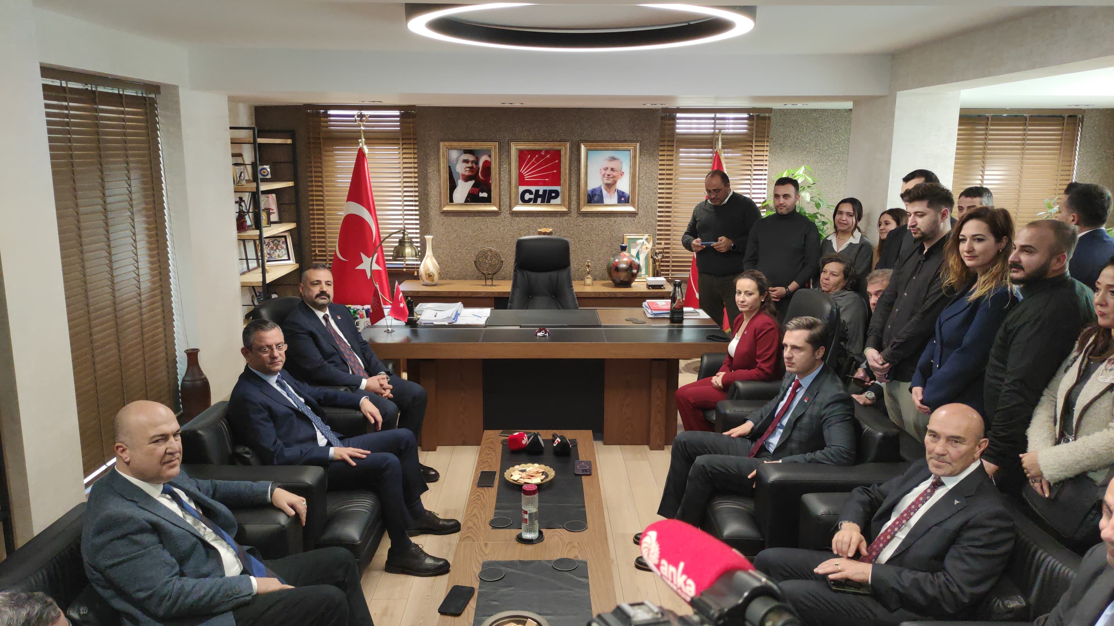 İzmir’in merak ettiği konuya açıklık getirdi: Adayın duyurulacağı zaman...