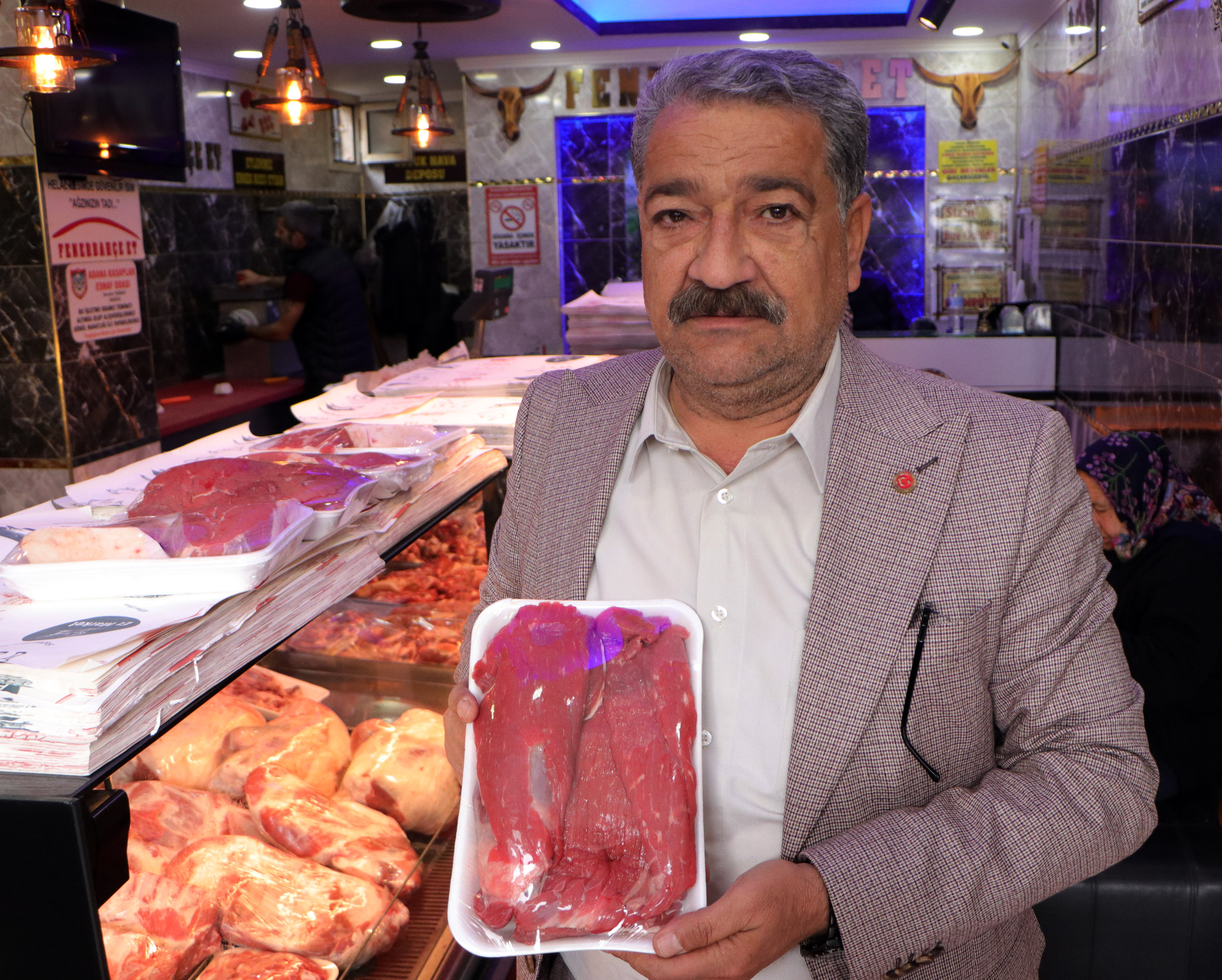 'At eti sulu olur, mangal söndürür'