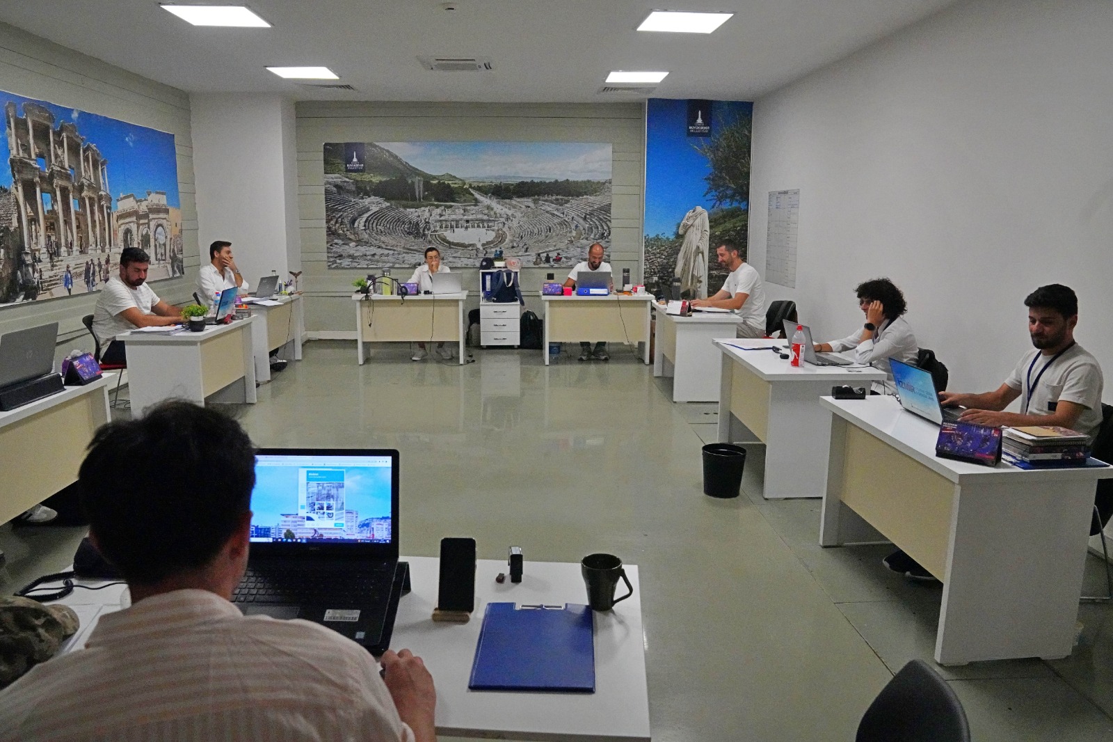 İzmir SAHA ekipleri mahallelerde