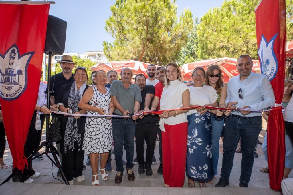 Başkan Mutlu'dan Konak'a Mutluluk Projesi: Gülen Yüzler Projesi Başladı