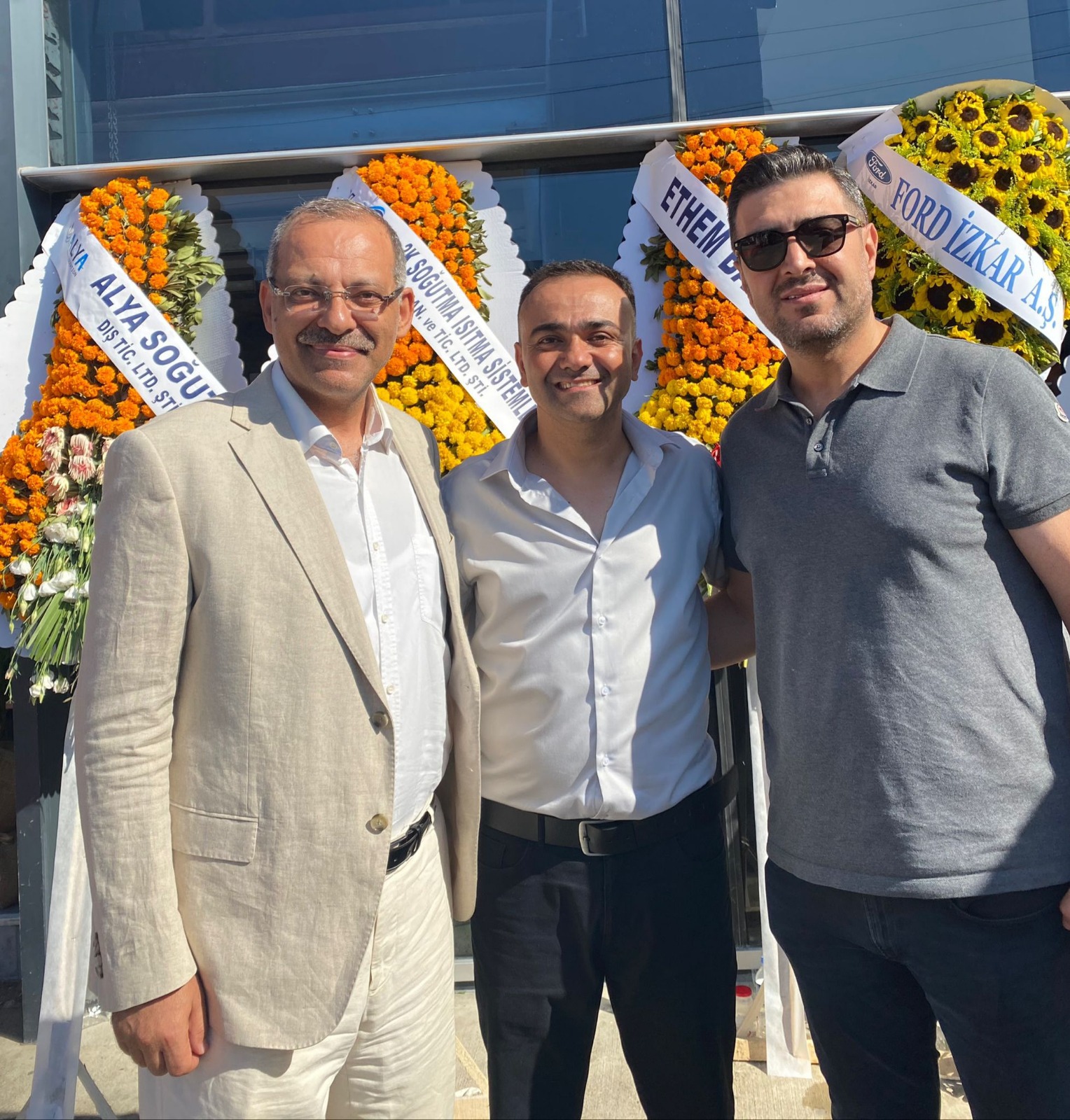 Gaziemir'in Dinamik Lideri Davut Dinçel, Topluma Hizmette Hız Kesmeden İlerliyor