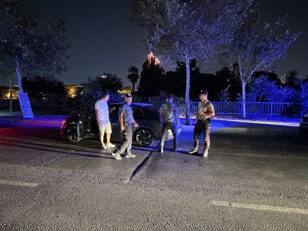 Bayraklı İlçe Emniyet Müdürlüğü Devriye Ekipler Amirliği İlçenin Huzuru İçin Çalışıyor