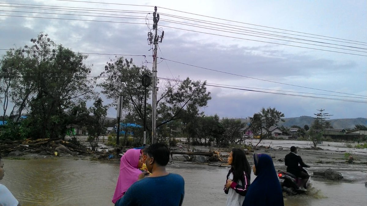 Endonezya'da sel felaketi: 63 ölü, 21 yaralı