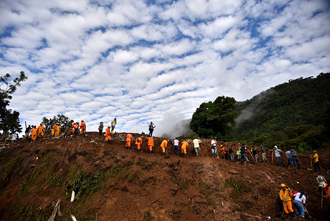 Kolombiya'da heyelanda ölü sayısı 30'a yükseldi