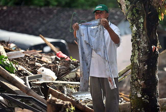 Kolombiya'da heyelanda ölü sayısı 30'a yükseldi