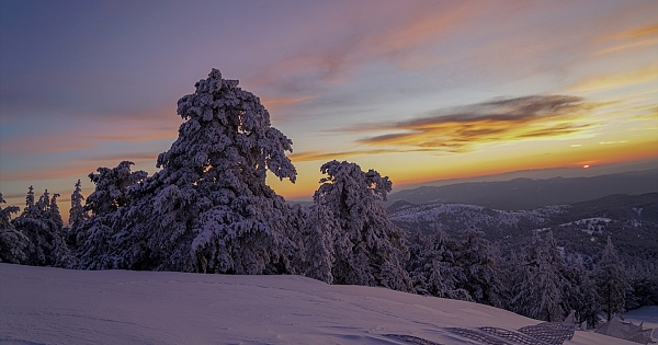 Murat Dağı&#039;ndan büyüleyici kış manzaraları