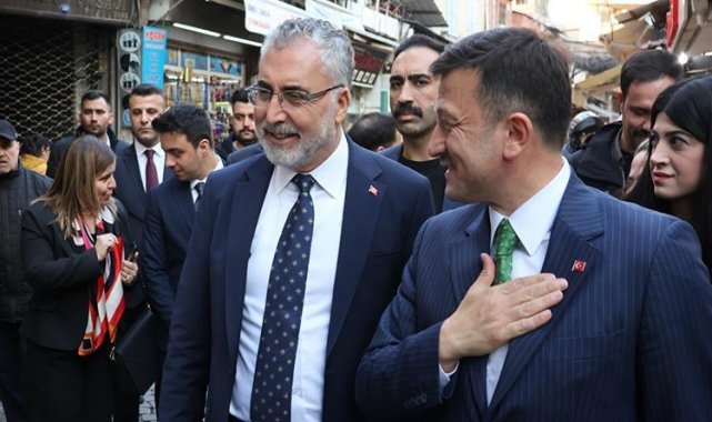 Bakan Işıkhan ve Hamza Dağ’dan Kemeraltı Çarşısı&#039;na ziyaret: İzmir CHP&#039;nin kalesidir söylemini kabul etmiyoruz