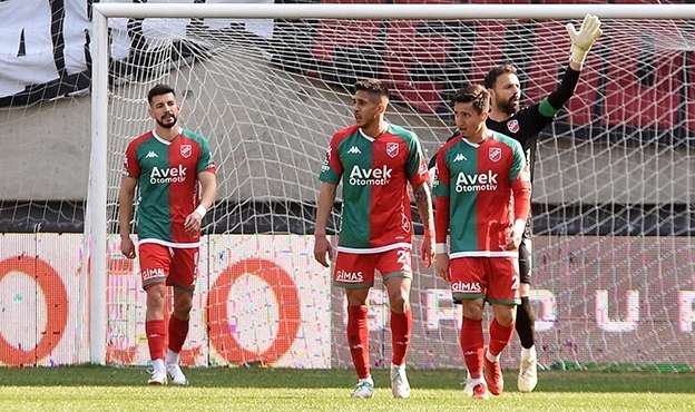 Kaf-Kaf seri peşinde!