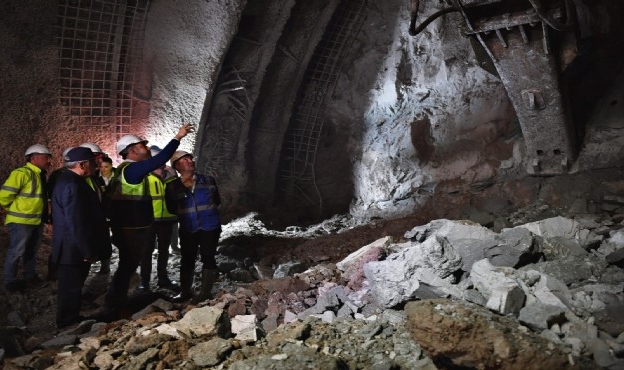 Yüzde 65&#039;i tamam... İzmir trafiğine nefes aldıracak!