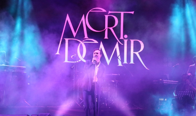 Aydın Büyükşehir Belediyesi, “23 Nisan”I Mert Demir Konseriyle Kutladı