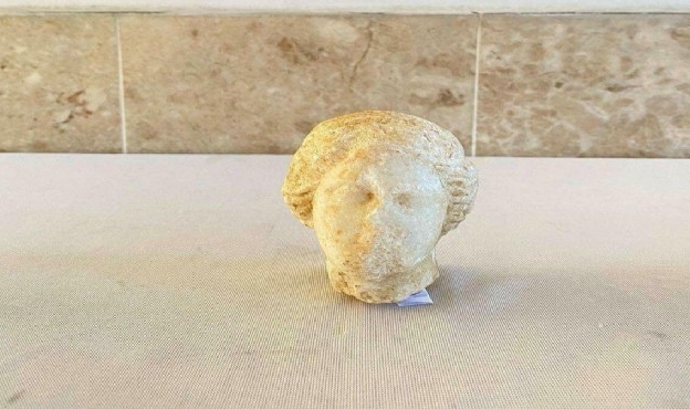 Tarihi eser kaçakçılarına suçüstü!