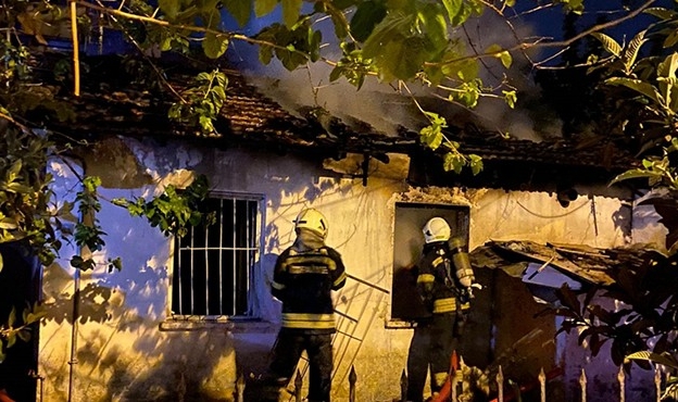 Yaşlı kadının acı sonu... Yangında can verdi!