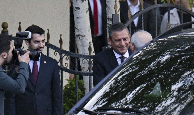 CHP Lideri Özel, Kılıçdaroğlu ile görüştü