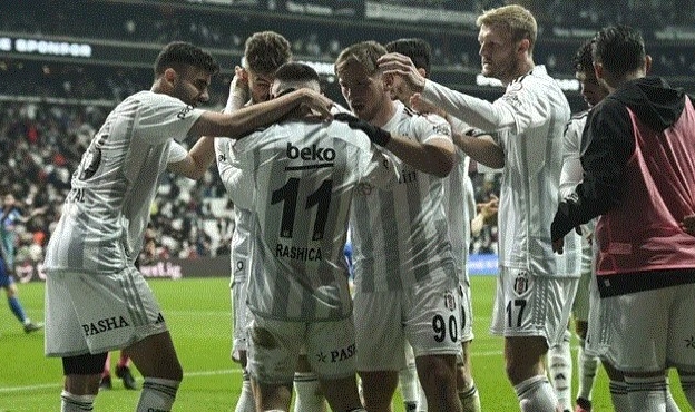 Dolmabahçe&#039;de gol yağmuru: Beşiktaş&#039;tan 3 gollü galibiyet