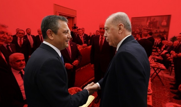 Erdoğan ve Özel görüşmesi başladı!
