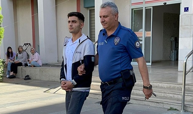 &#039;Kız meselesi&#039; kavgasında kan akmıştı... Şüpheli teslim oldu!