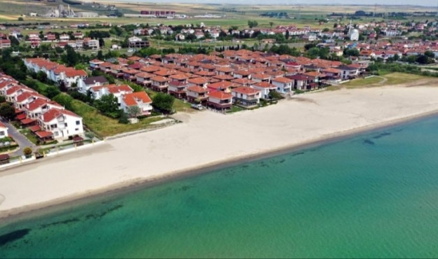 Köyde ev kıyıda yazlığı olan yandı!