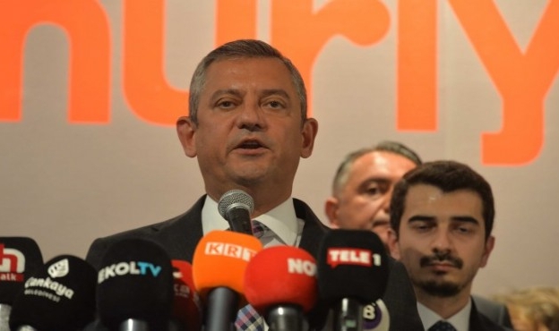 Özel&#039;den &#039;Eurovision&#039; açıklaması: Katılacağız!