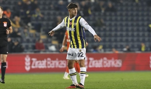 Fenerbahçe&#039;de sürpriz ayrılık: Resmen açıklandı!