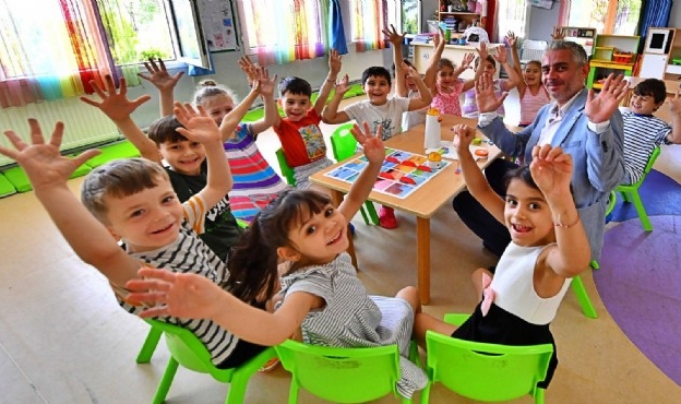 İZELMAN Anaokulları’nda mezuniyet heyecanı