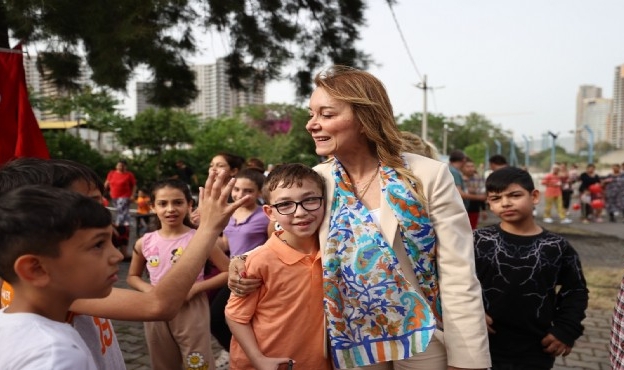 Konak&#039;ta İngilizce konuşma kulübü açılıyor!