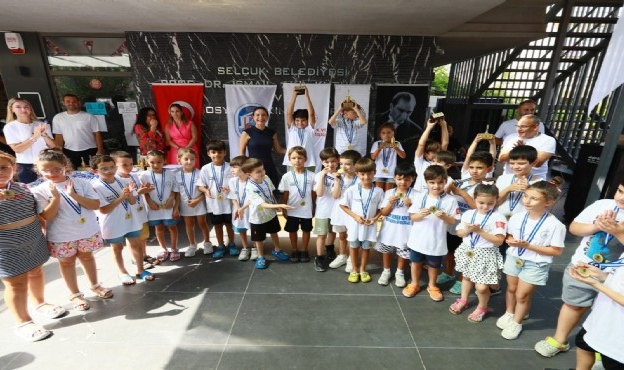 Selçuk&#039;ta satranç turnuvası sona erdi