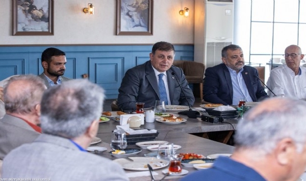 Tüzük kurultayı öncesi Başkan Tugay&#039;dan öneri: 2 dönem kuralında ısrar edelim!