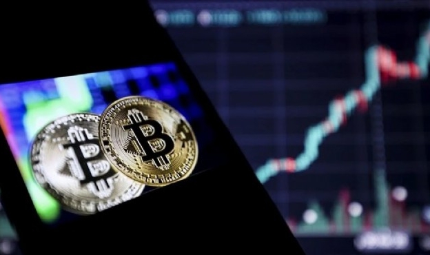 Bitcoin&#039;de sert düşüş: 58 bin doların altına geriledi