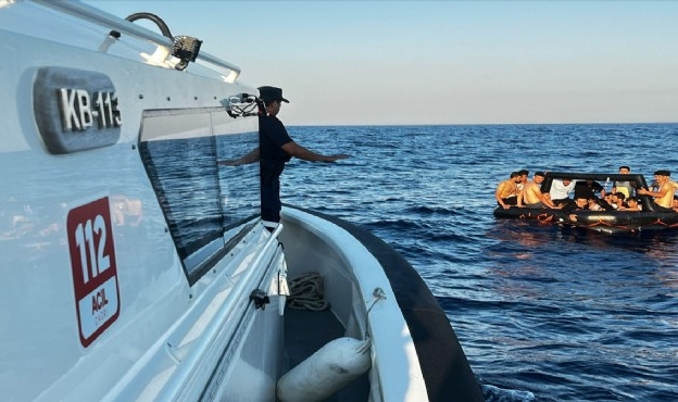 Can salında ölüme itildiler: 25 göçmen kurtarıldı!