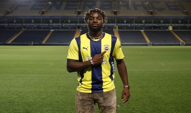 Fenerbahçe Allan Saint-Maximin transferini resmen açıklandı!