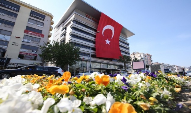 Karşıyaka&#039;da söz halkta!