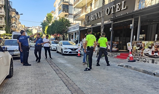 Kuşadası&#039;nda borç-alacak cinayetine tutuklama!