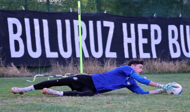 Altay&#039;da kaleci Ulaş telaşı