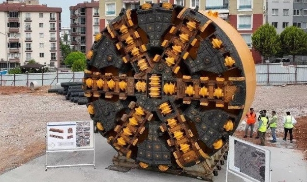 ‘Buca köstebeği’ çatlatmıştı… Binalarda tadilat başlayacak!