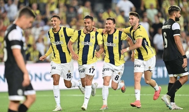 Fenerbahçe&#039;nin Şampiyonlar Ligi kadrosunda 2 değişiklik