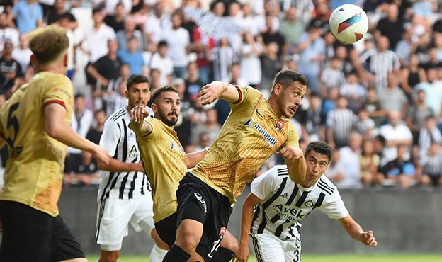 Alsancak&#039;ta sessiz gece... Altay bir puana razı!
