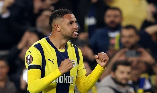 Fenerbahçe kendi evinde puanı paylaştı