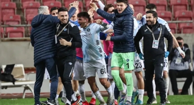 16 yaşında Süper Lig tarihine geçti