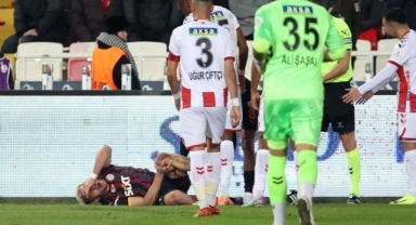Barış Alper Yılmaz'ın babasından Rey Manaj'a şoke eden yanıt!
