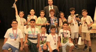 Bornova'da miniklere özel satranç turnuvası