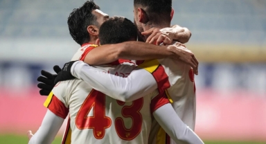 İzmir derbisinde turlayan Göztepe!