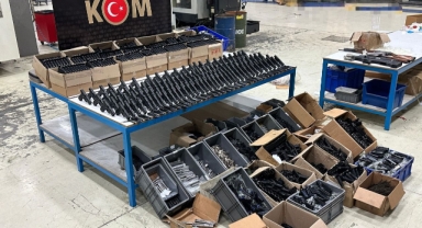 İzmir Tarihi’nde Ele Geçirilen En Büyük Silah Operasyonu
