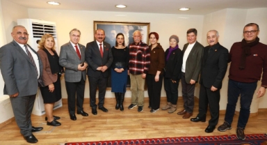 Meryem Ana Evi mücadelesine destekler sürüyor