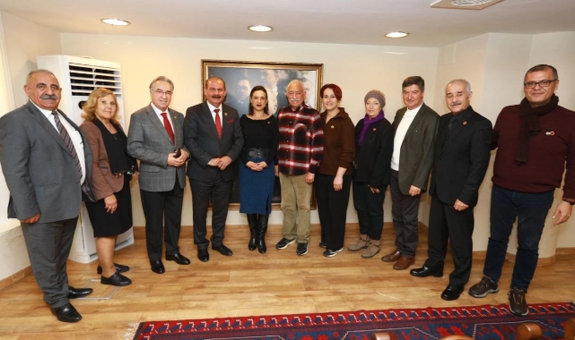 Meryem Ana Evi mücadelesine destekler sürüyor