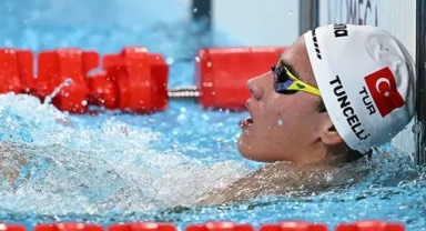 Milli sporcu Tunçelli dünya rekoru kırdı