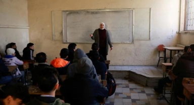 Suriye'de okul zilleri yeniden çaldı