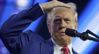 Trump: Transseksüellik deliliğine son vereceğim
