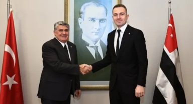 Beşiktaş, Mert Günok ile sözleşme yeniledi!