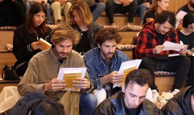 Çeşme&#039;den üniversiteli gençlere maddi destek!