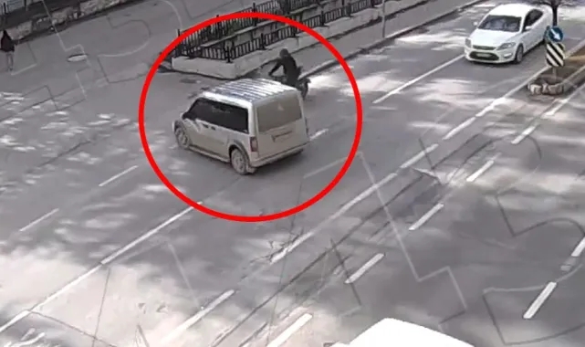 Genç motosikletli kaza kurbanı!